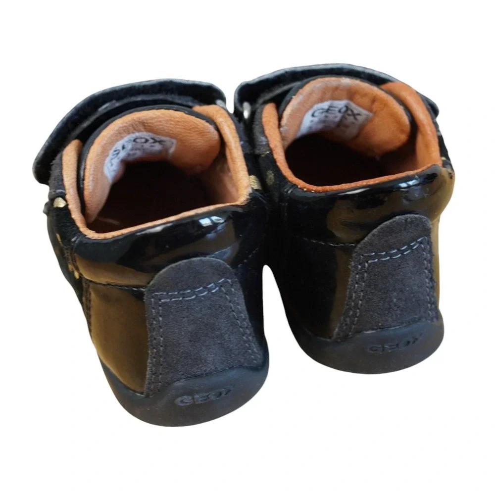 Geox Respira Toddler‎ Girls Black Patent Leather & Suede Shoes Size 4.5 S Heart